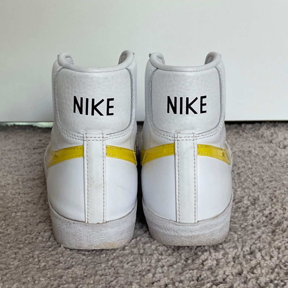 High Top Nike SB Blazer Sneakers in Yellow - Picture 4 of 14